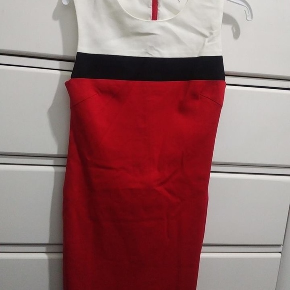 Euc size 4 trina turk derain colorblock dress - Picture 4 of 4